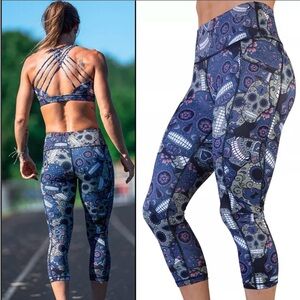 Constantly Varied Gear Midnight Blue-  Skull Design- Capri Leggings Size Large
